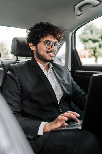  Book Transportation with Doctors' Host